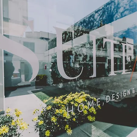 לינה וארוחת בוקר 10 Design & פולינאנו א מארה