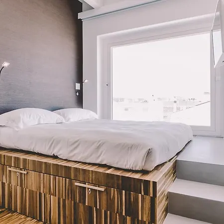 10 Design & 4* Polignano a Mare