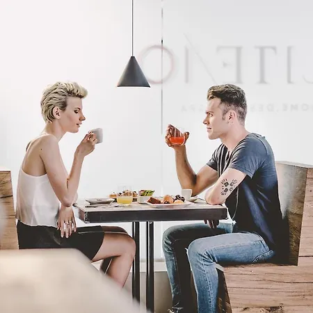 10 Design & לינה וארוחת בוקר