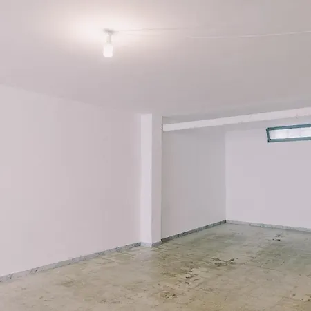 10 Design & לינה וארוחת בוקר פולינאנו א מארה