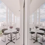 10 Design & Nocleg ze śniadaniem 4*