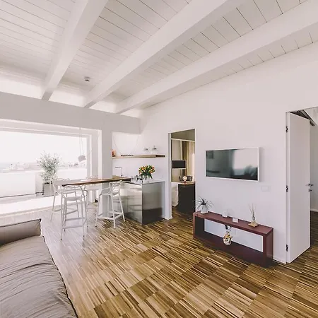 10 Design & Spa Bed & Breakfast