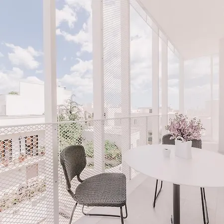 Bed & Breakfast 10 Design &