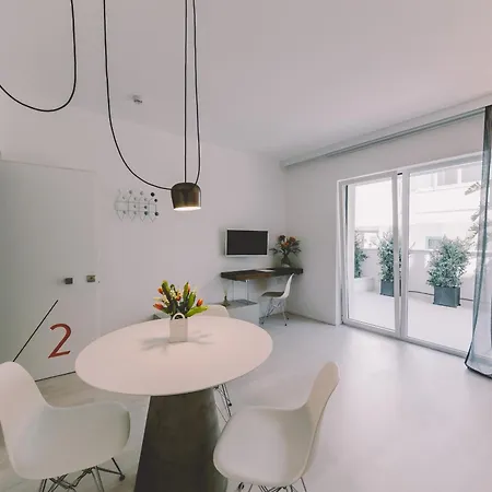 10 Design & Bed & Breakfast