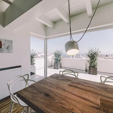 10 Design & Bed & Breakfast 4*