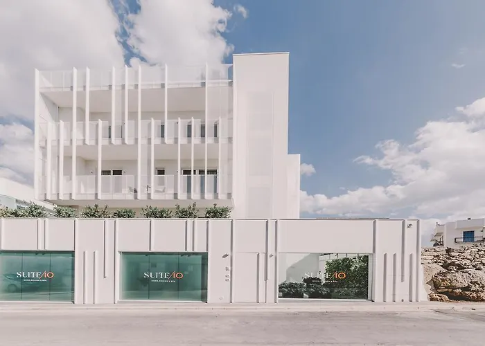 10 Design & 4* Polignano a Mare